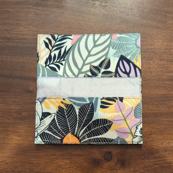 Vera Bradley Quilted Cotton Checkbook Holder Receipt Organizer Floral Leaf - Picture 2 of 4